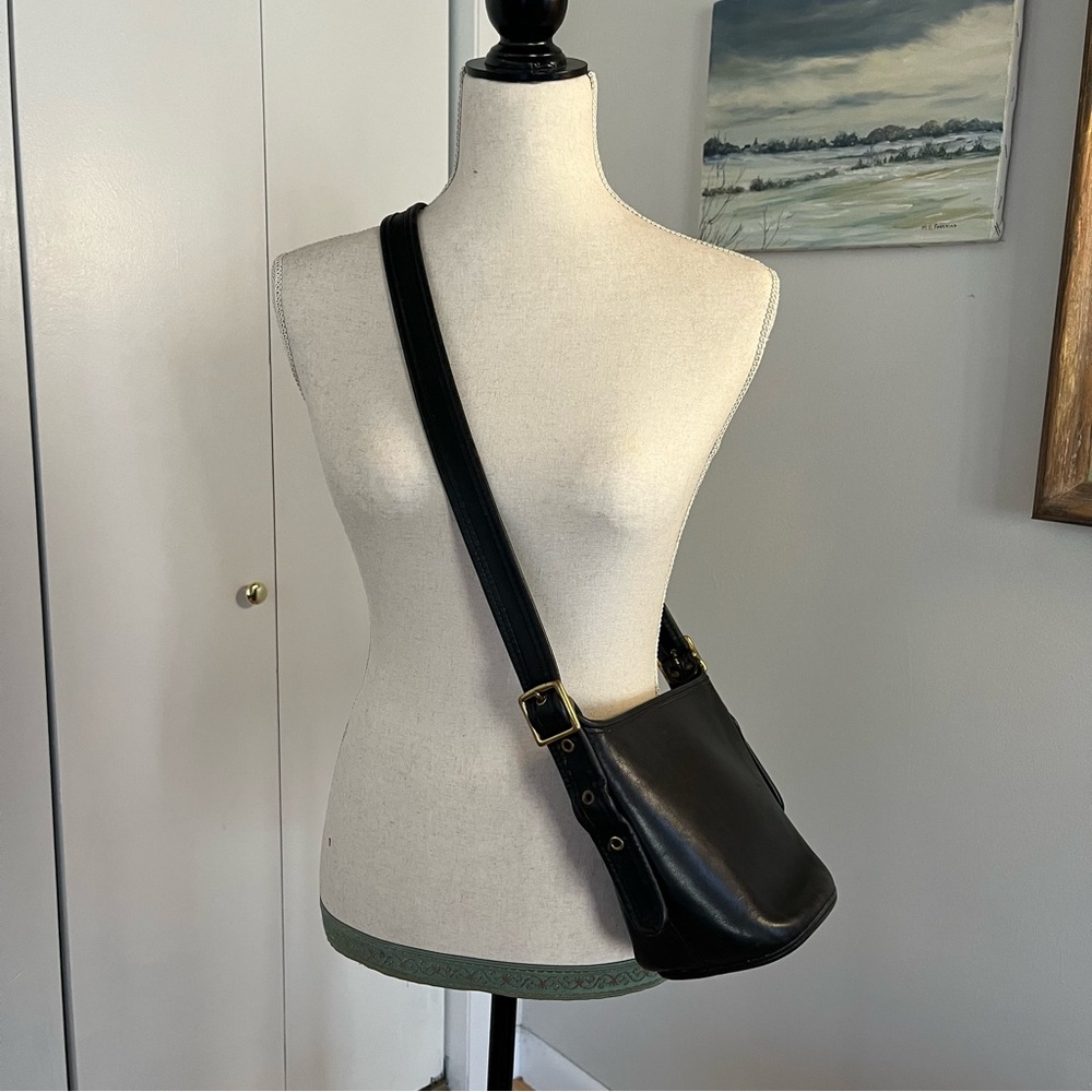 Vintage Coach 9019 Mini Maggie Bucket Bag